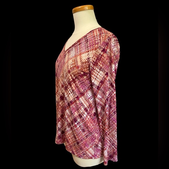 Susan Graver Liquid Knit Deconstructed Plaid Houndstooth Print Long Sleeve VNeck - Picture 3 of 8